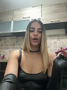 SelenaSweetie - Show Boobs and Oil Massage