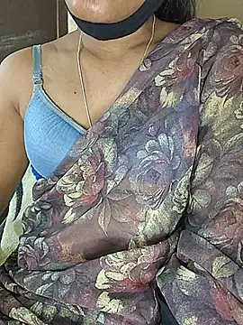 Malikasharavatea - Face full open ni public show