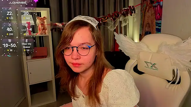 LiaBroock - show panties