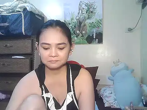 Kisses-13 - 2 dildo in pussy