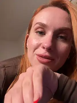 ChiaraVelvet - Slapp my Ass 9 times 🥵💦