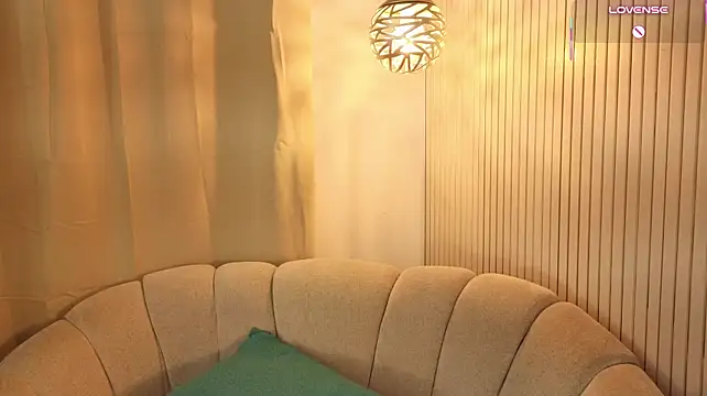 Willow__smith - GET NAKED AND OIL