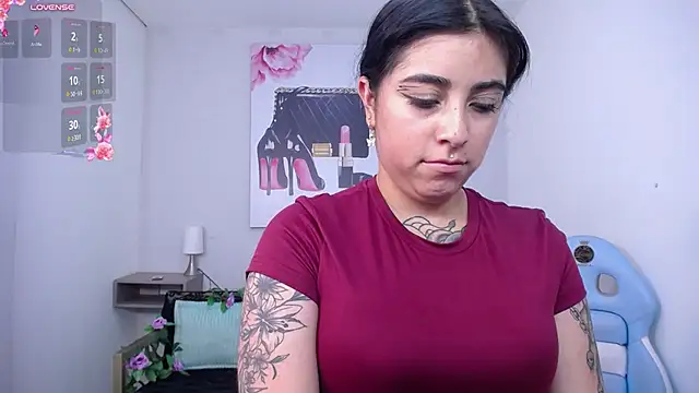 Adri_gomez_x - fingert in ass