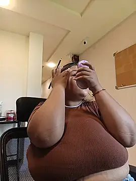 KITY_HILL - My friend touches my tits.