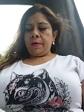 Laura-Hernandez - Shaking one's breasts in public