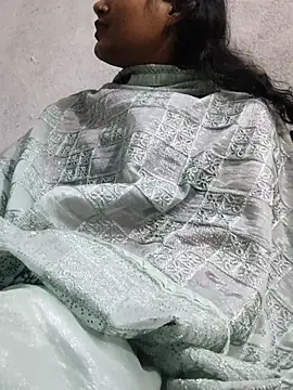 Anarkali143 - Lip kiss