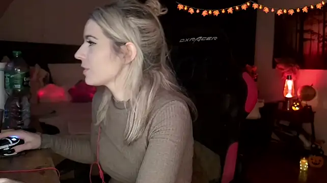 Lisaonthemoon - Last tipper gets 3 Videos