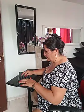 Brenda_Berck_ - Show saliva careless