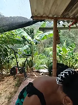 Esmeralda_li - V Breast vibration