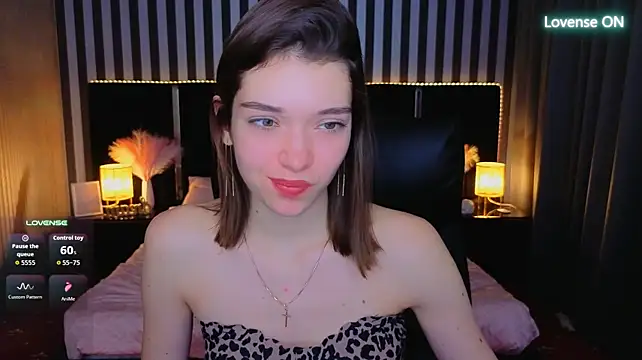 Cherry_Wipe - I'll play with my nipples