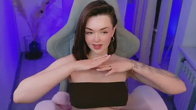 AvaFlower - SHAKE BIG BOOBS 🤍