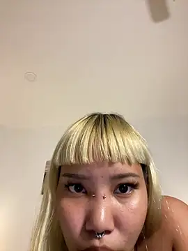Scarlet_Thai - 2 Squirt One by One