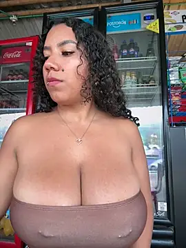 Serena_willow - 2 fingers in the pussy