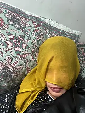 Miss_sarika76 - Boobs oil show