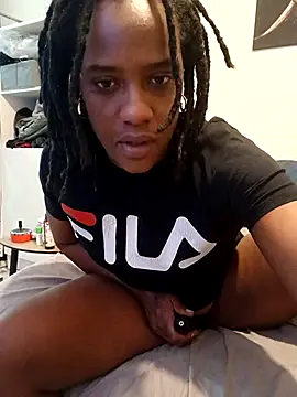 Poum_Antillaise - Gode dans le cul