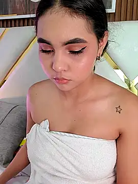 AlinnaRosee_