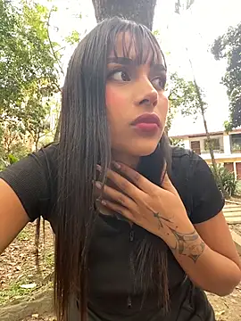 Mariangel_11 - Show breasts to a stranger