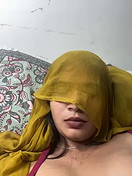 Miss_sarika76 - Boobs oil show