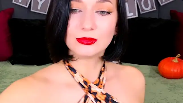 BaileeLynn - spank the ass with a whip x10