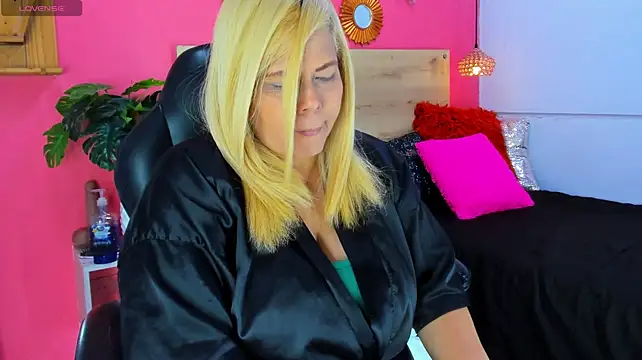 Eva_colen50 - fuck my pussy witl dildo
