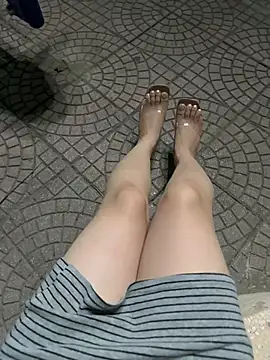 Meii-meyy - Naked in pulic & cumm show
