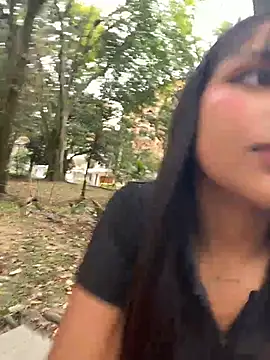Mariangel_11 - Show breasts to a stranger