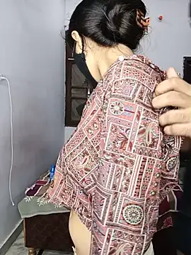 Curvy_Kavya