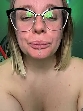 MAXXXTV - Squirt + last tip gets 2 squirt videos!