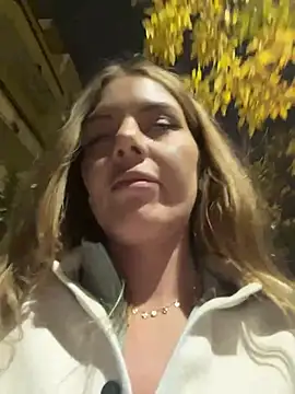 SophieeCharm - Suck U Dry