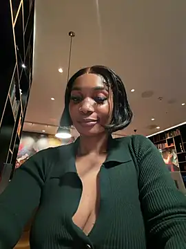 ___Nessa - Public naked Run&Squirt public