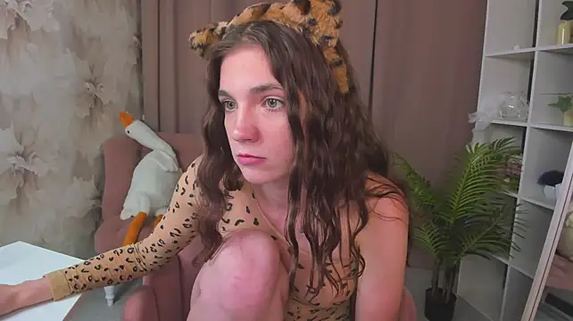 Ella_Fex - accidentally show breasts
