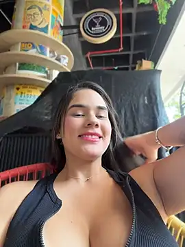BellaLeclair_ - Hand inside pants And rub pussy public