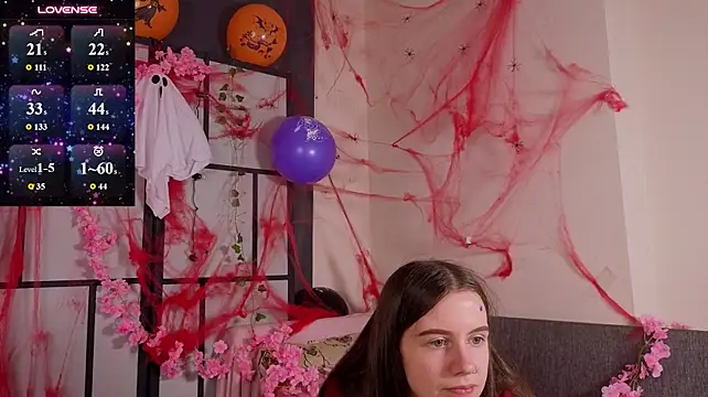 MyrtaMcclaney - massage tits under top