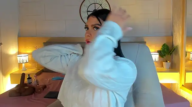 Megan_charles_ - ONE FINGER IN ASS 😈