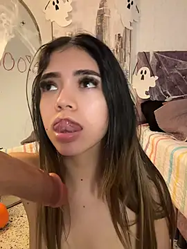 HoneyMollyX - DOGGY + PUSSY FINGERING DEEP, DON’T STOP