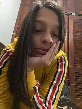 EverMore_ - Show boobs+show ass