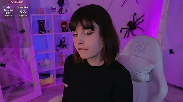 Susie_Morris - tease nipples under shirt
