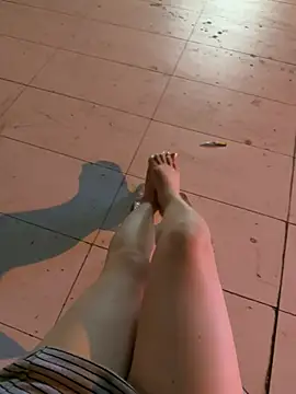 Meii-meyy - Naked in pulic & cumm show