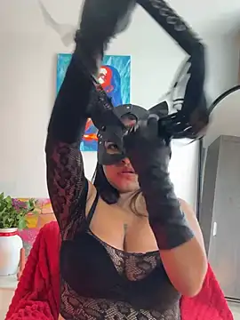 Juli_Rosee - whippings while naked
