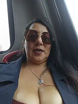 Misshot_02 - Boob show in oil in public 🍒