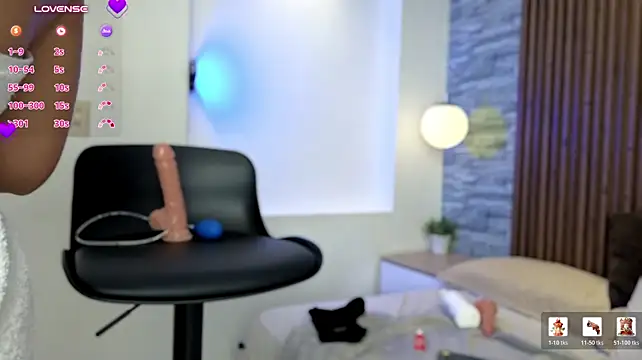 Mia_milf_x - SPILL MILK ON MY BREASTS