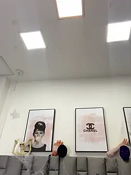 JuliaColemann - You look so pretty 🥰