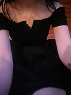 AlisaNolly - go doggy and show ass🍑