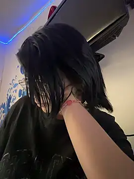 Kitty_Gang - I'm at home that's not mine make me moan