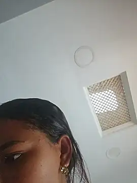 Andrea_Mcfly - DOMI CONTROL ON MY CLIT UNTIL SQUIRT💦