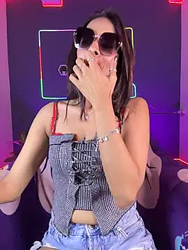 Ivy_the_goddess - JUICY DILDO TEASE BOOBS+LST TIPR 5 MIN