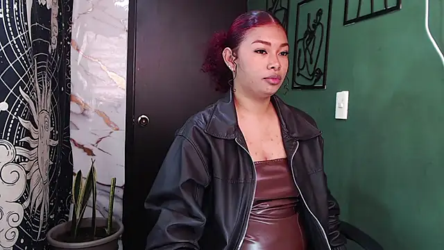 JadaRoberts - show feet