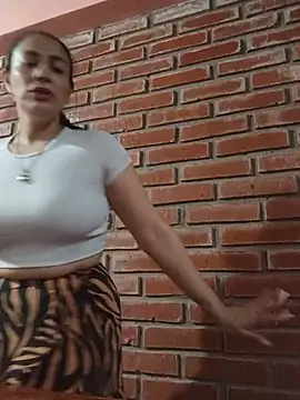 XGabrielaXX - take off blouse