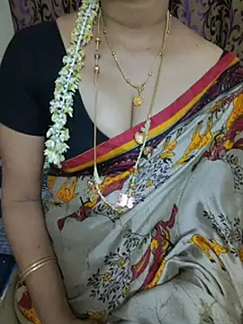 Tamil_rose471