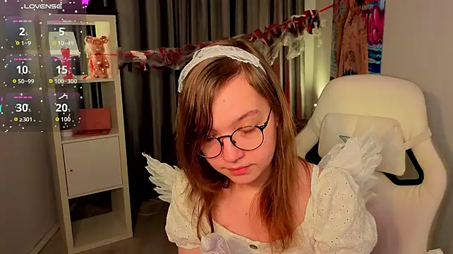 LiaBroock - show legs❤️